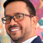 Existen influencias de la Doctrina Social de la Iglesia en el programa presidencial de Iván Cepeda?
